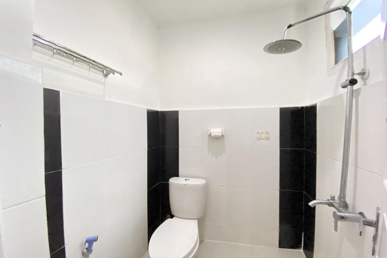 Hotel Ananda Syariah Redpartner Bukittinggi Buitenkant foto