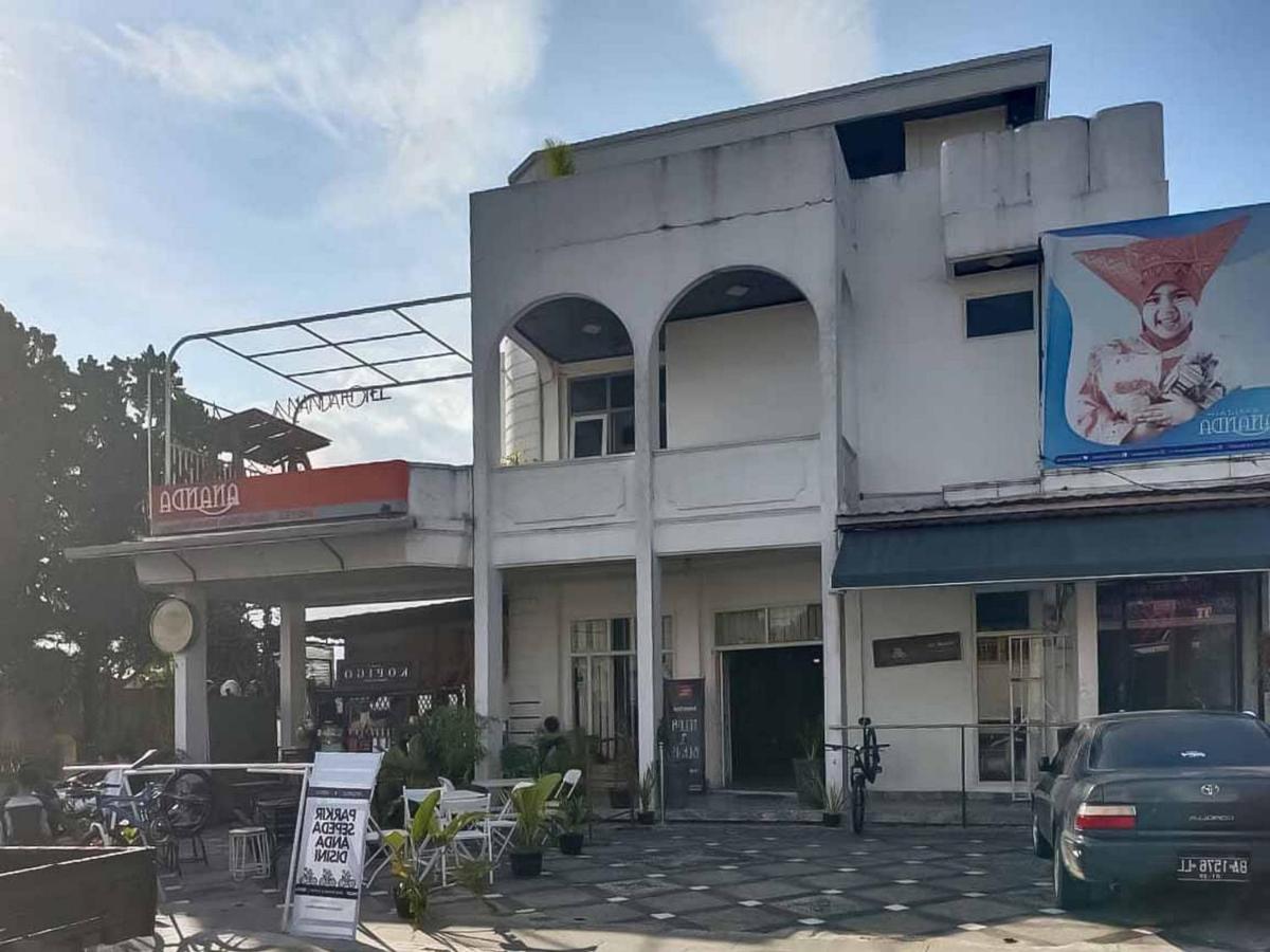 Hotel Ananda Syariah Redpartner Bukittinggi Buitenkant foto